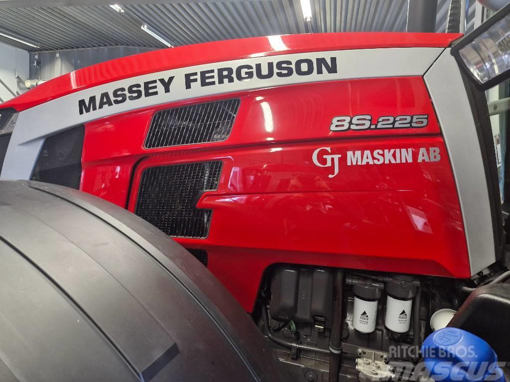 Massey Ferguson 8 S 225 Traktori