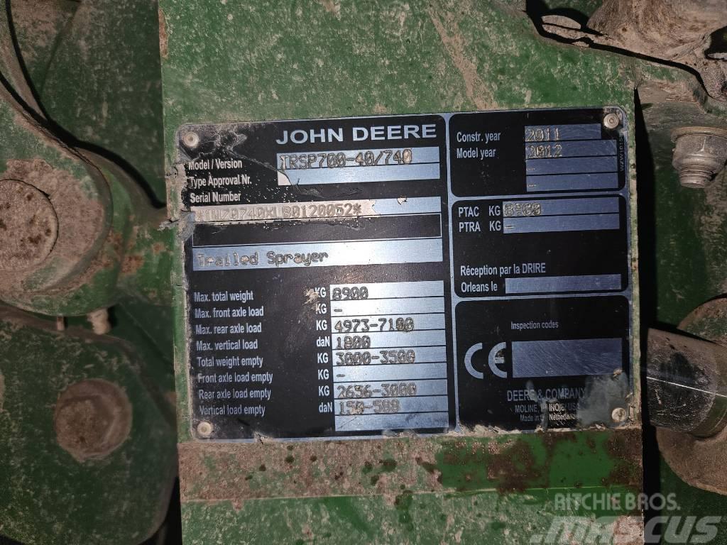 John Deere 740 Vučene prskalice