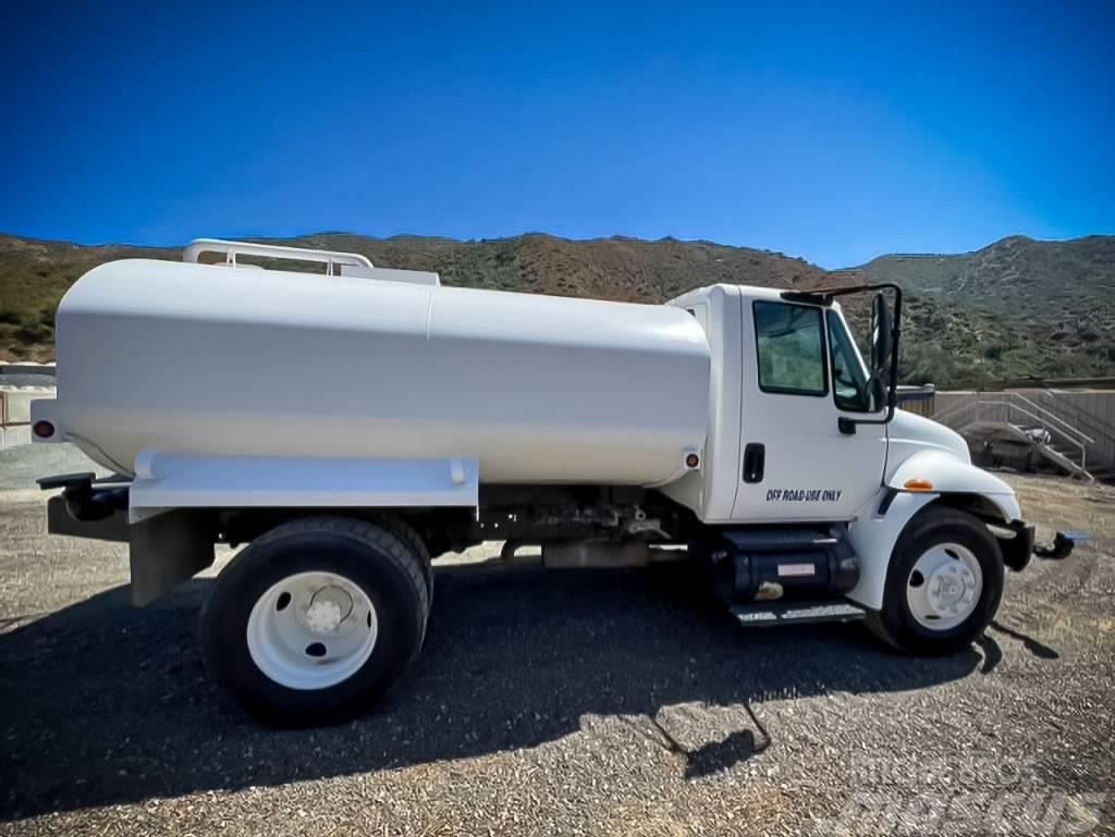 International DuraStar 4300 Kamioni za vodu