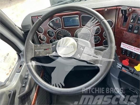 Mack PINNACLE CXU613 Tegljači