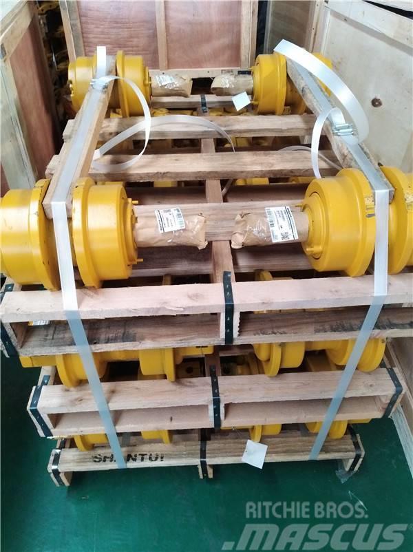 Komatsu D155A-1 D155A-2 carrier roller Gusenice za građevinarstvo