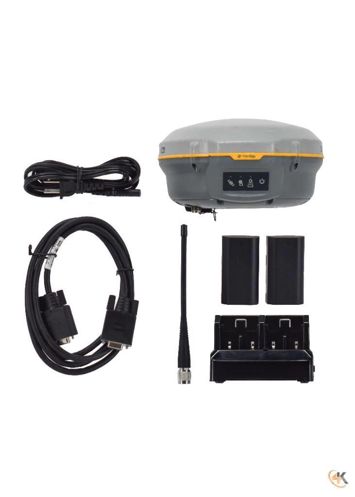 Trimble Single R8 Model S 410-470 MHz GPS Rover Receiver Ostale komponente za građevinarstvo