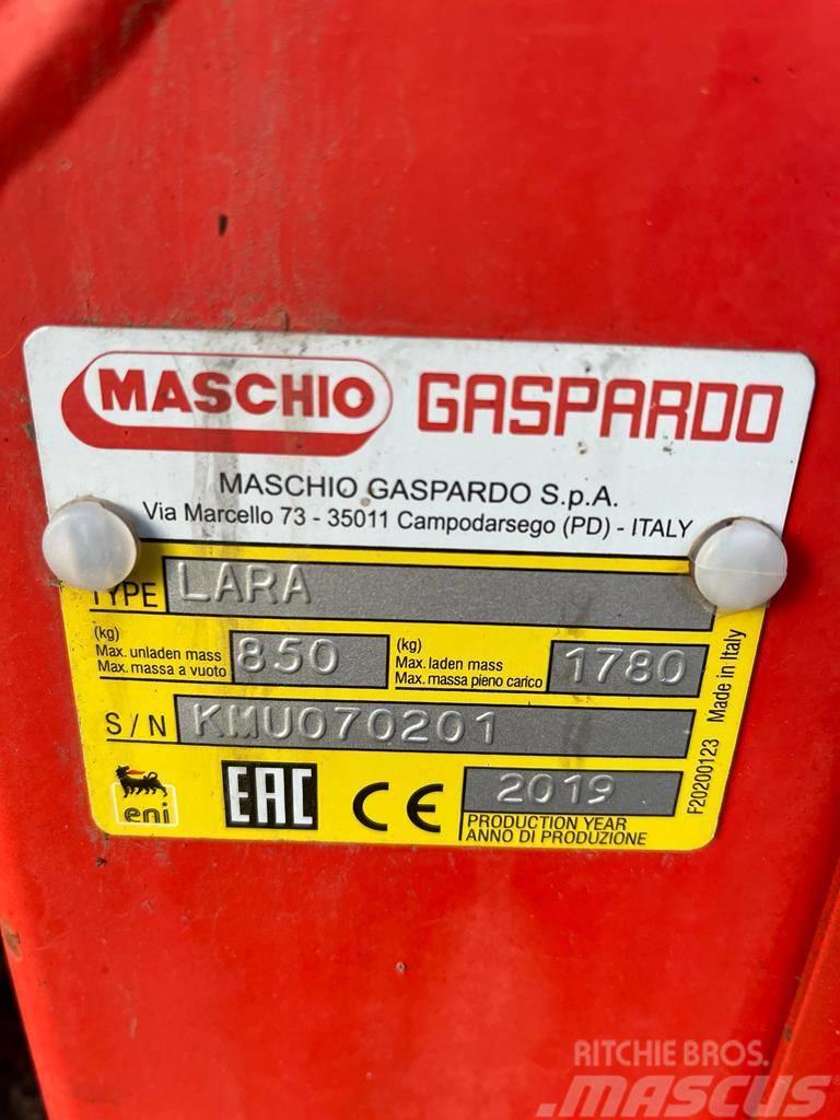 Maschio LARA 850 T Kombajni za stočnu hranu
