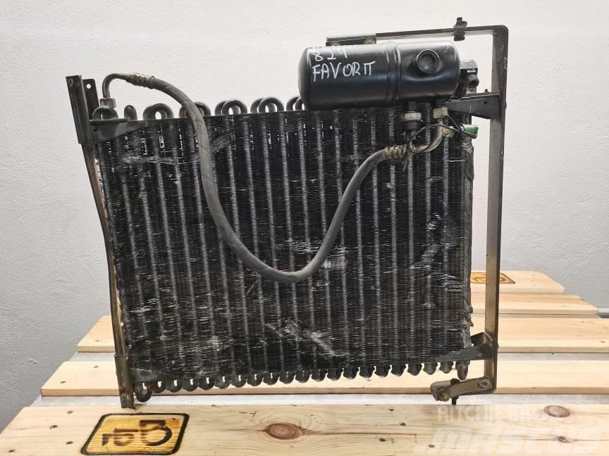 Fendt 824 Favorit {radiator conditioning Radijatori