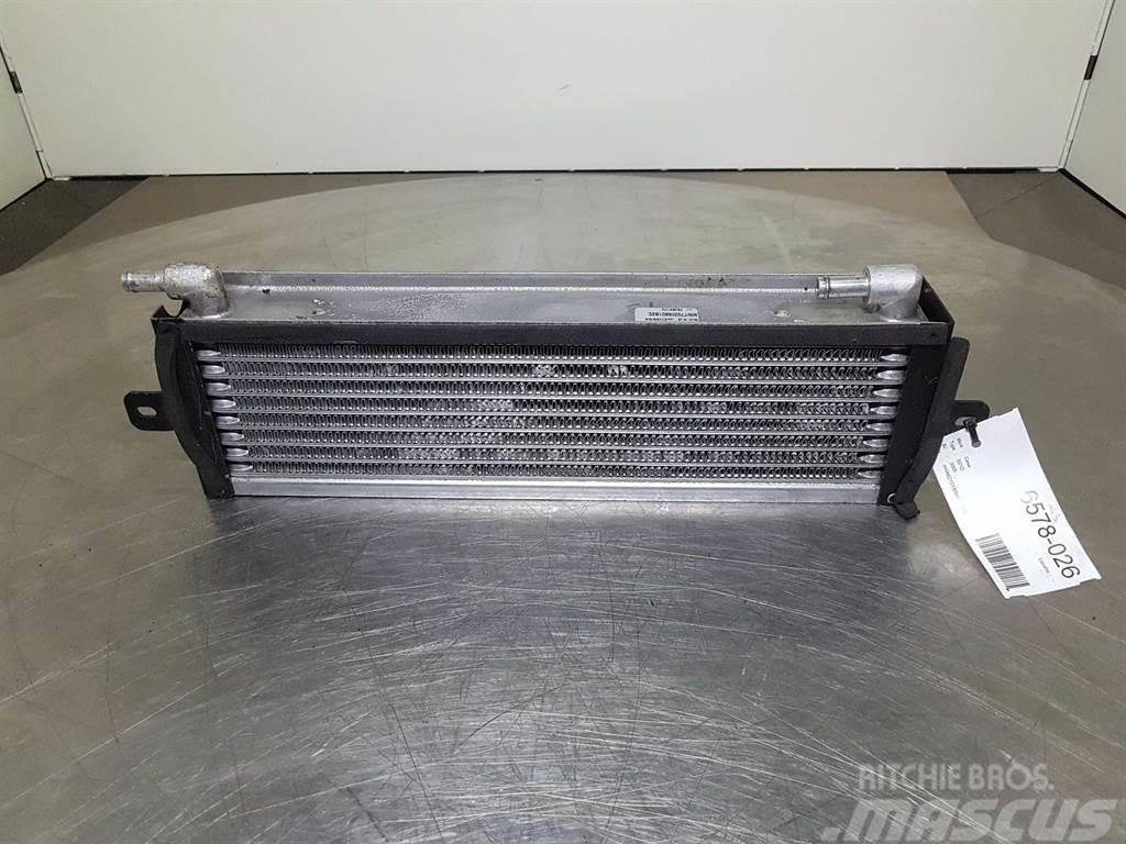CASE 621D-Denso MNY70266601B2C-Airco condenser/koeler Šasija i vešenje