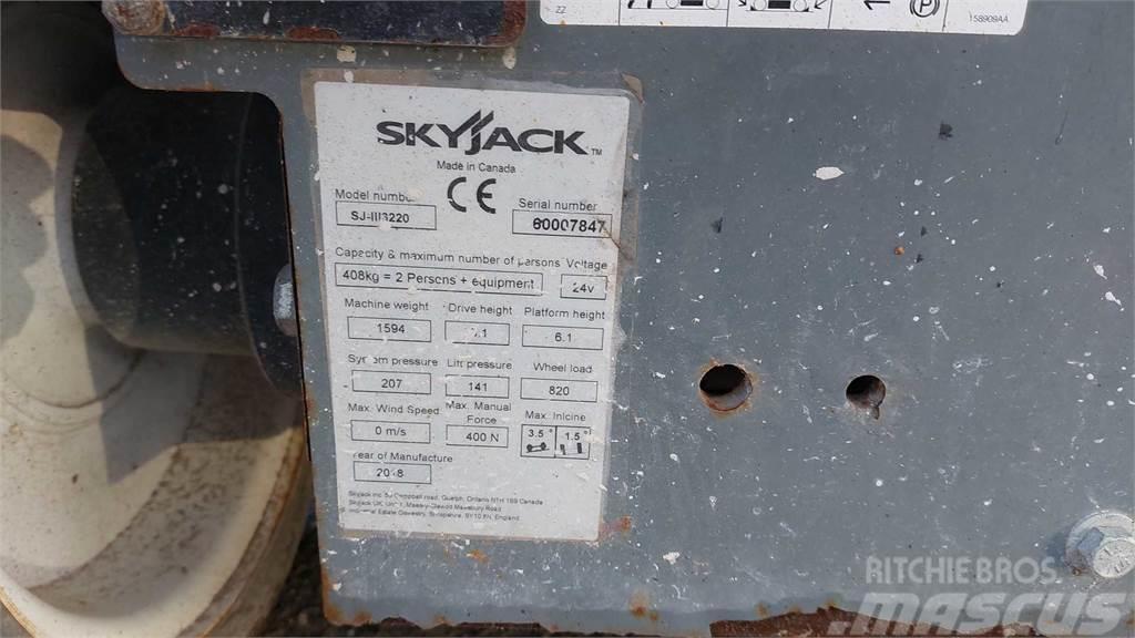 SkyJack SJIII3220 Makazaste platforme