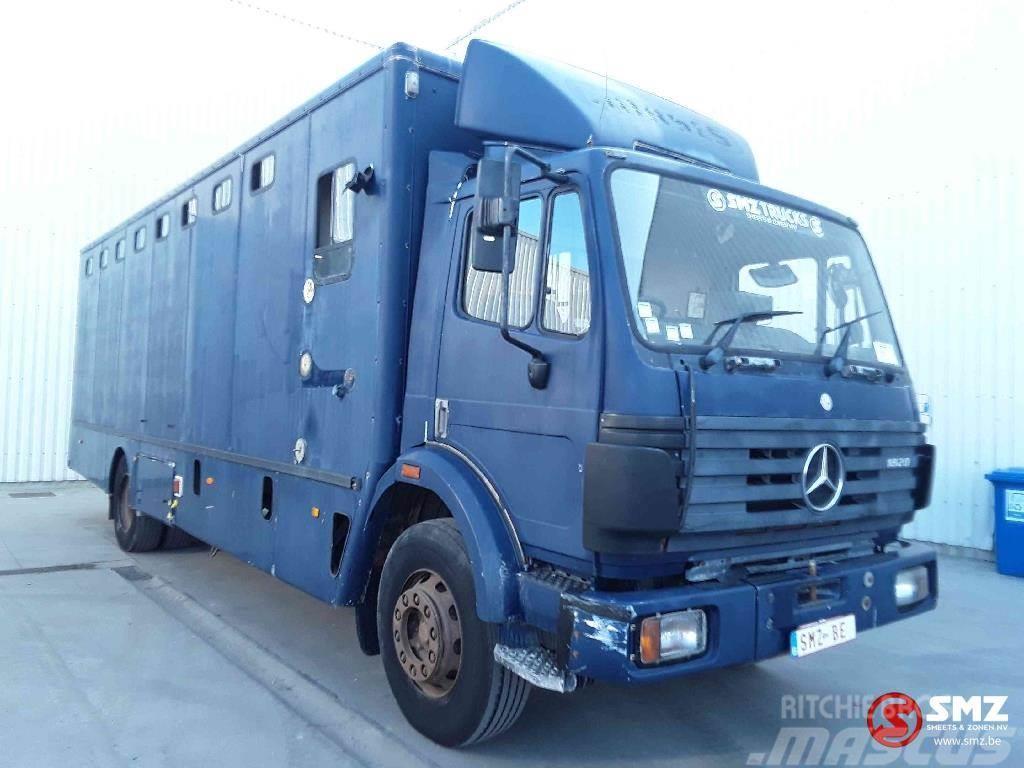 Mercedes-Benz 1820 RHD Kamioni za prevoz životinja