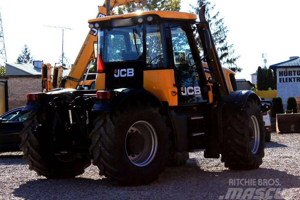 JCB FASTRAC 3230 XTRA Traktori