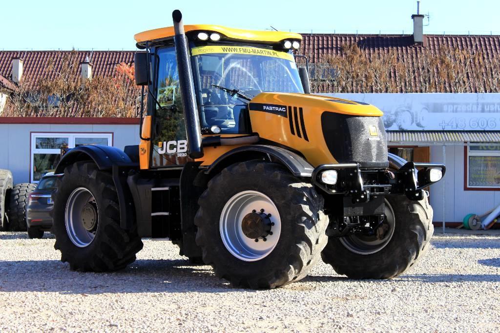 JCB FASTRAC 3230 XTRA Traktori