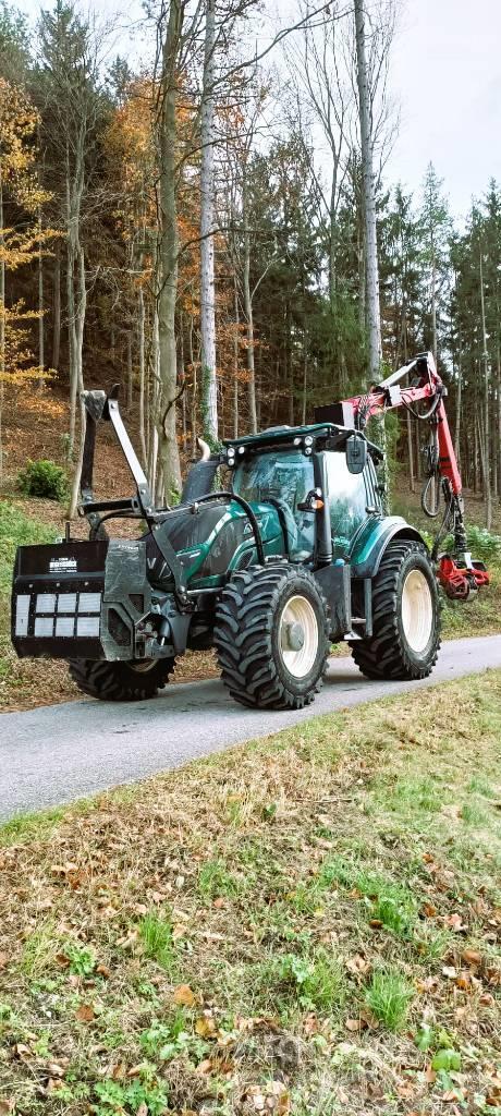 Valtra T234D Šumarski traktori