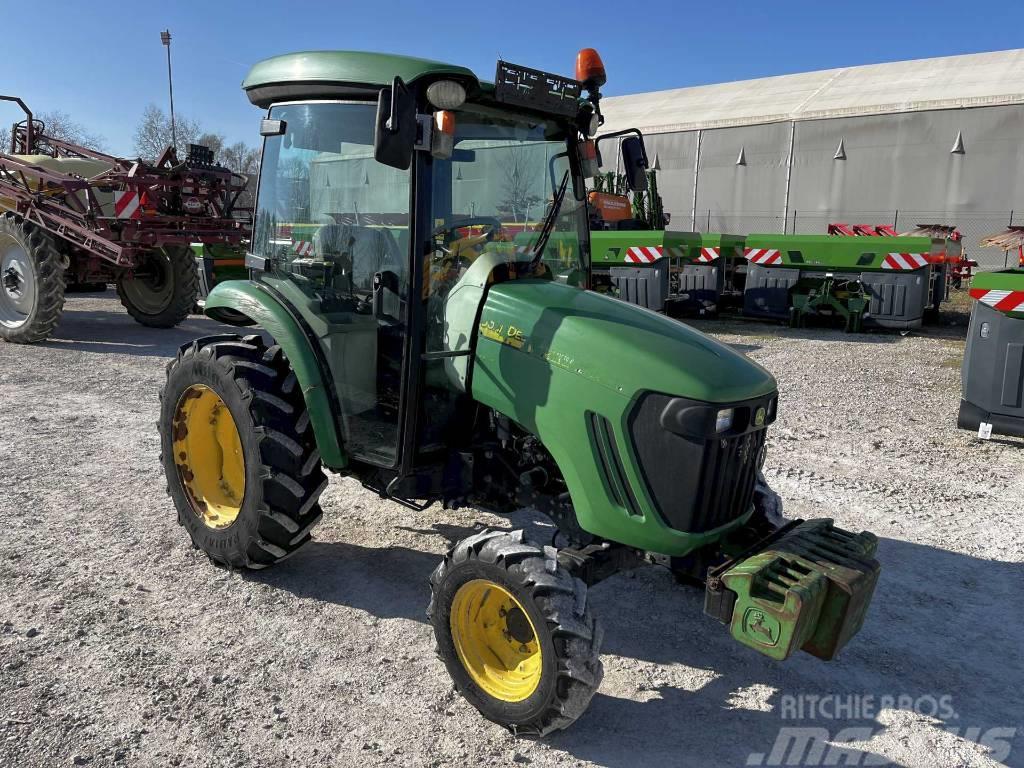 John Deere 3520 Traktori