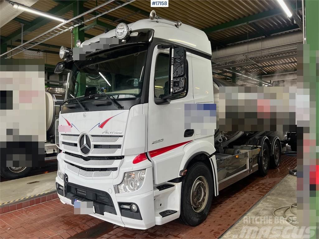 Mercedes-Benz Actros 2553 6x2 Chassis. WATCH VIDEO Kamioni-šasije