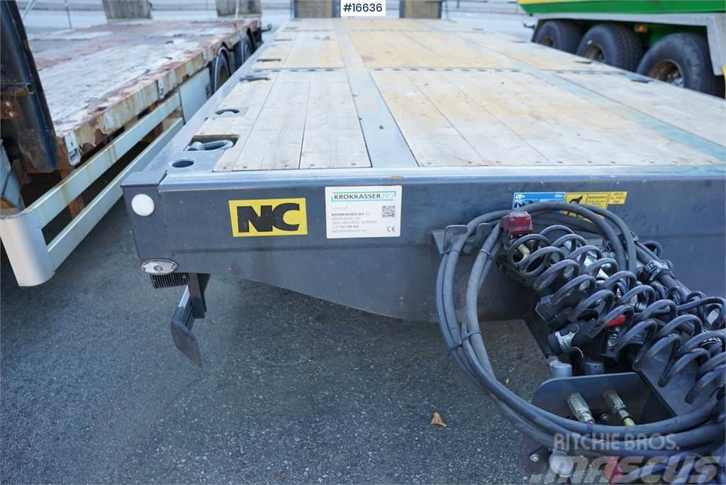 NC 3 axle machine trailer that is little used Ostale prikolice