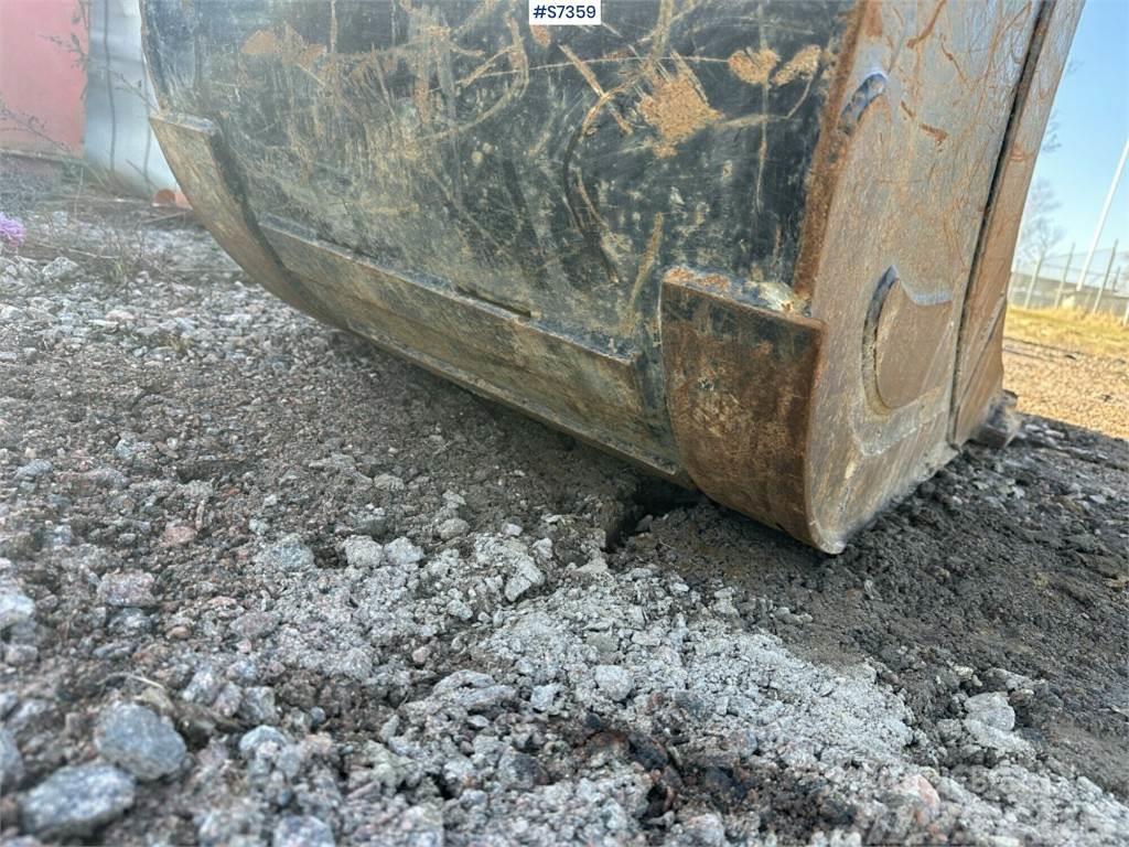 CAT 307.5 Excavator with Rototilt and Tools (SEE VIDE Bageri guseničari