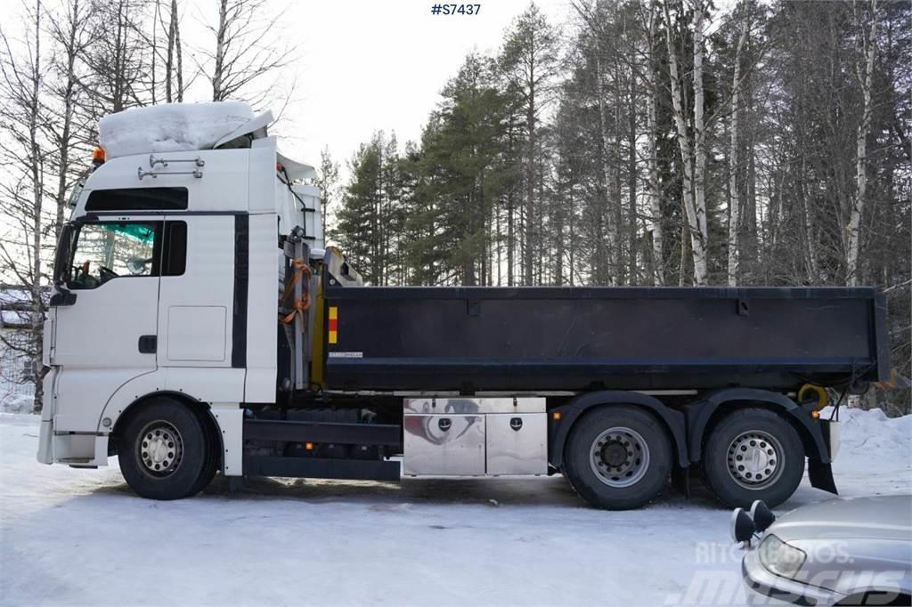 MAN TGX26.480 6x2 Hook truck with flat bed Rol kiper kamioni sa kukom za podizanje tereta