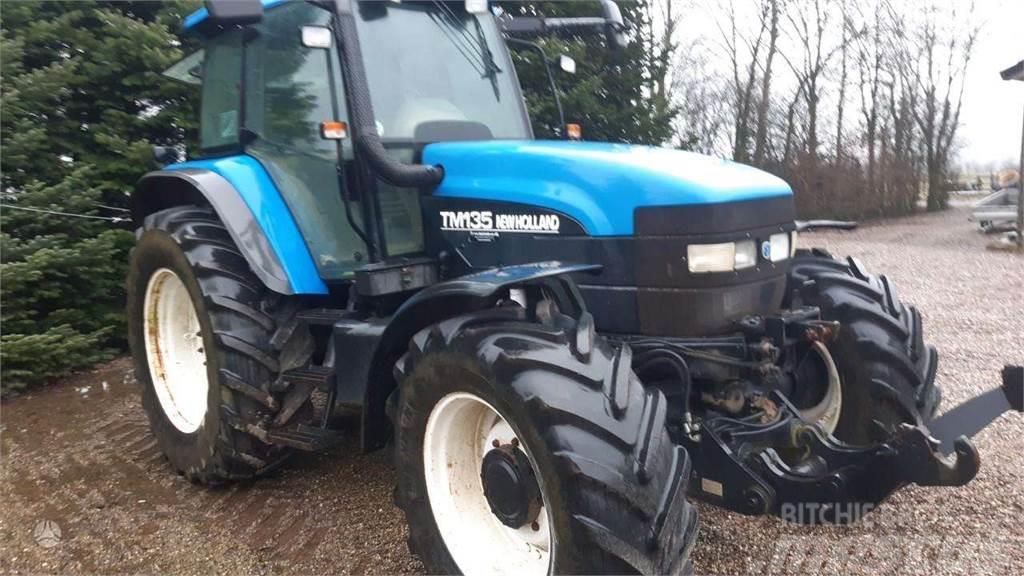 New Holland TM 135 Traktori