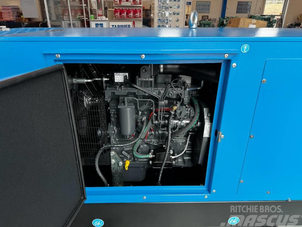 Iveco FPT 40 KVA Dieselaggregaatti kotelossa Dizel generatori