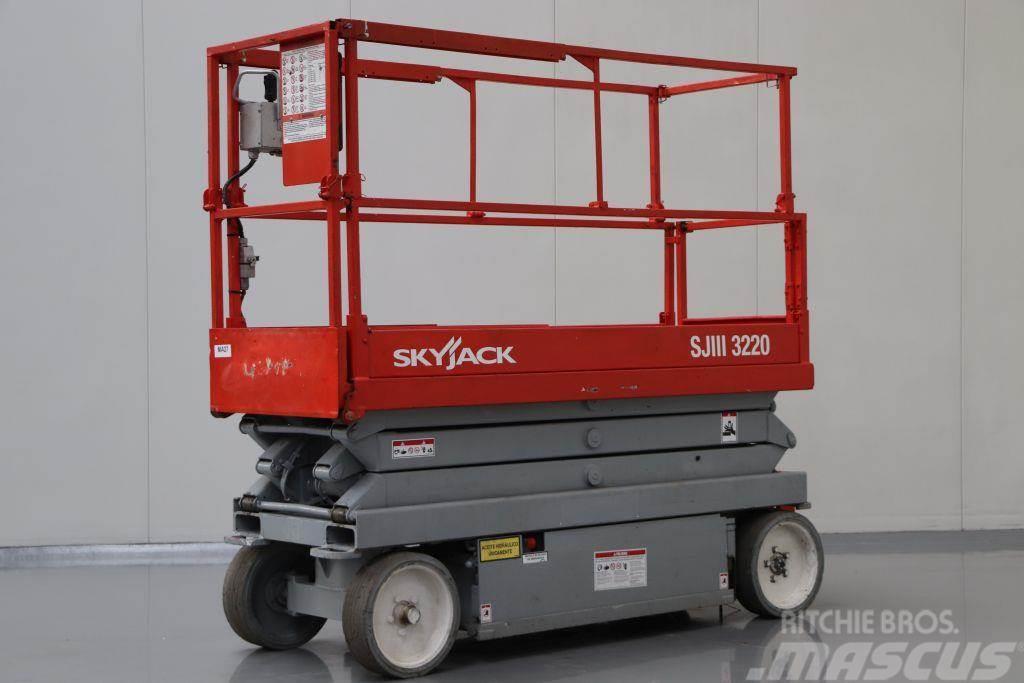 SkyJack SJIII-3220M Makazaste platforme