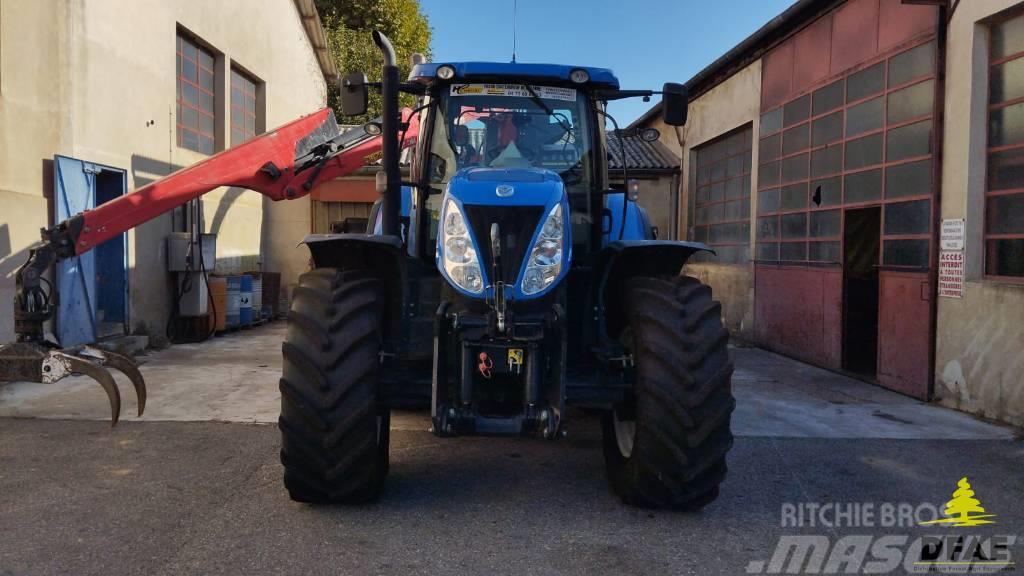 New Holland T 7.220 AC Traktori