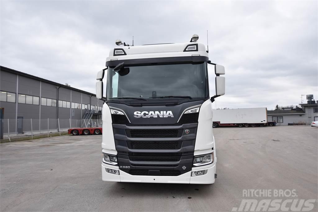 Scania R590 8X4 Rol kiper kamioni sa kukom za podizanje tereta