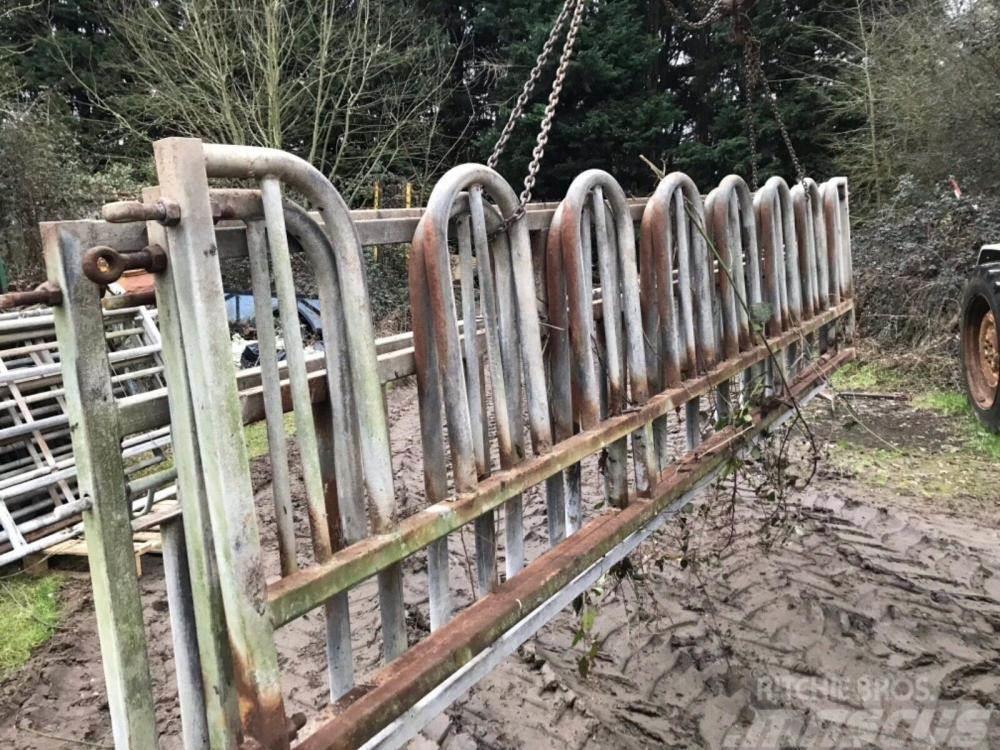  Cattle feed barriers 14 ft 6 Ostale mašine i oprema za stoku