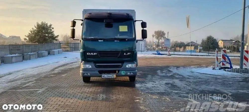 DAF LF55.250 Kamioni za prevoz životinja