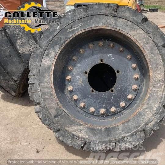 Brawler Solid Pneumatic Tires Bageri točkaši