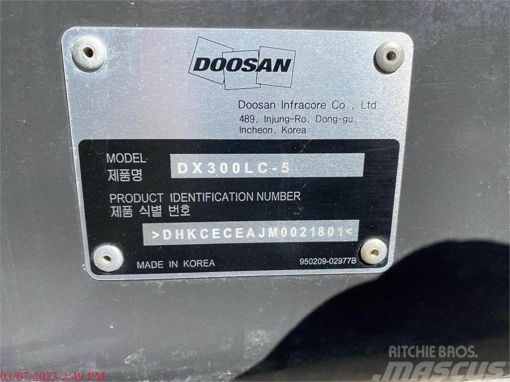 Doosan DX300 LC-5 Bageri za prenos primarnih/sekundarnih sirovina