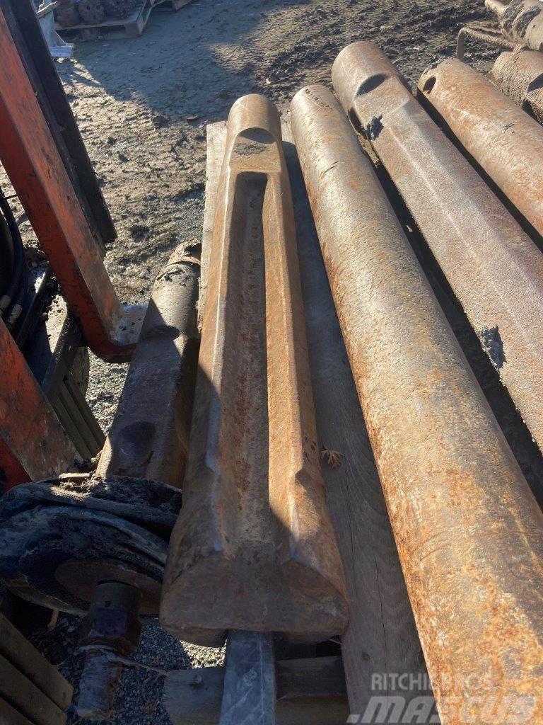  Aftermarket 5.75” x 44” Cable Tool Drilling Chisel Oprema dodaci i rezervni delovi za zabijanje stubova