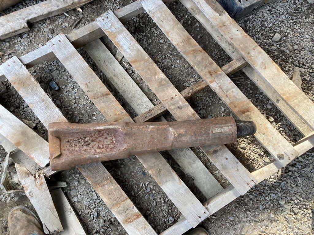  Aftermarket 7-3/4” x 29 Cable Tool Drilling Chisel Oprema dodaci i rezervni delovi za zabijanje stubova