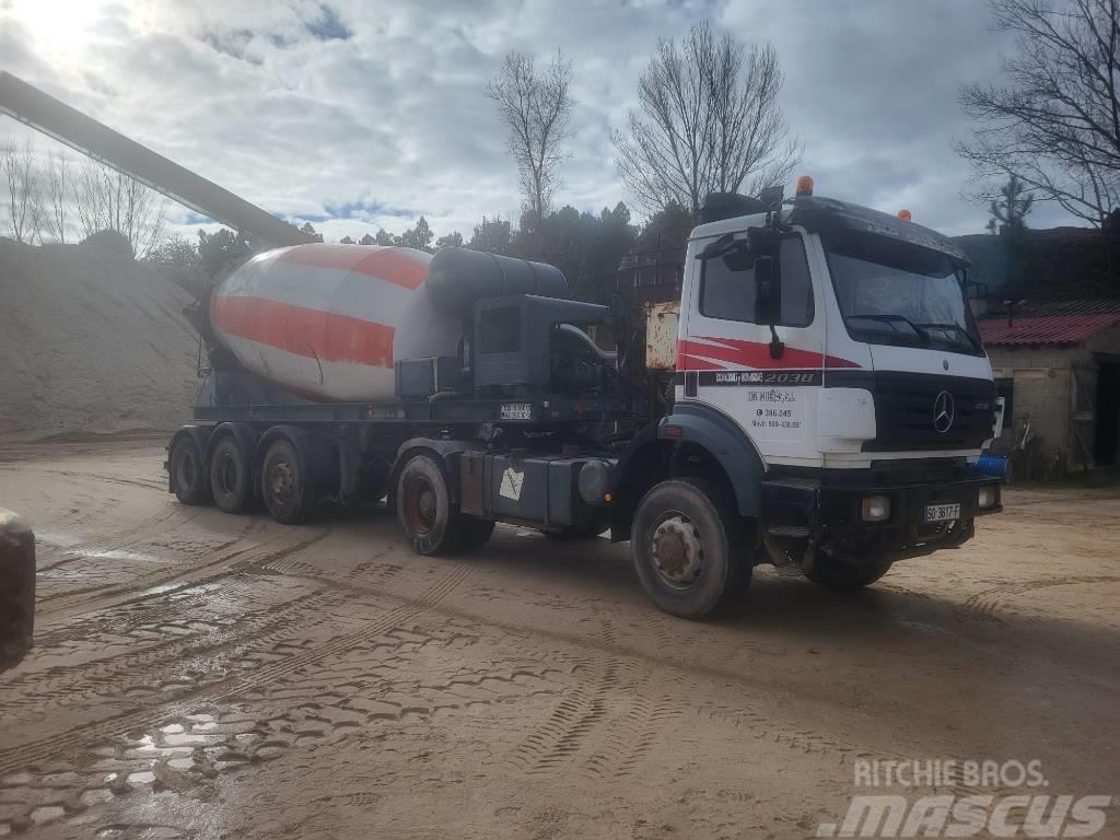  Semirremolque hormigonera Barival bf12 Kamionske beton pumpe