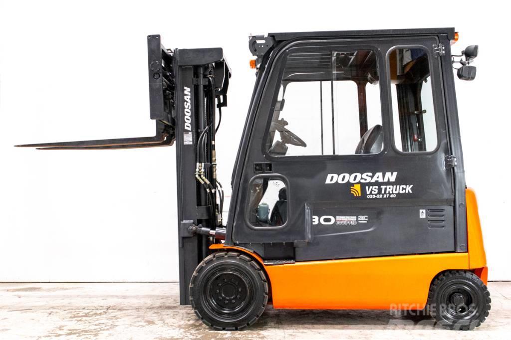 Doosan B30X, 3-tons motviktstruck med låga timmar Električni viljuškari