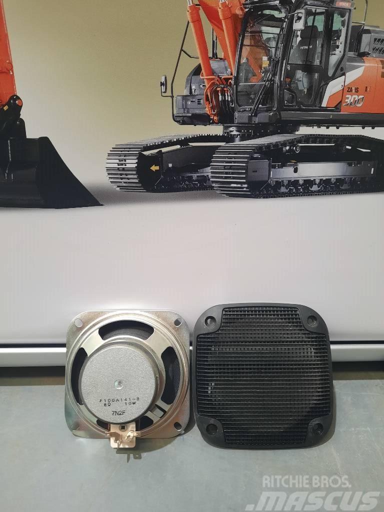 Hitachi Speaker - 4361302 Kabine i unutrašnjost