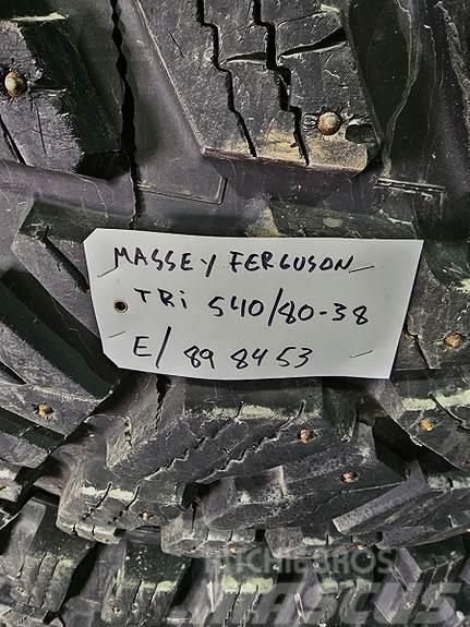 Massey Ferguson Hjul par: Nokian hakkapelitta tri 540/80 38 Pronar Gume, točkovi i felne