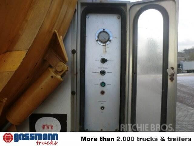  Andere MORO SPA Saugaufbau ca. 14m³, Kippbar Kamioni cisterne