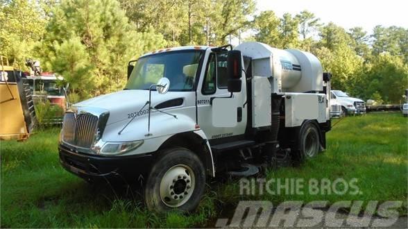International DURASTAR 4200 Polovni kamioni za čišćenje