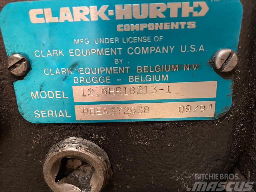 Clark model 12.6HR18213-1 transmission Transmisija
