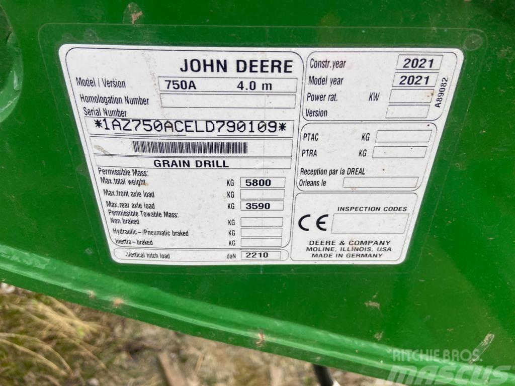 John Deere 750A Sejačice