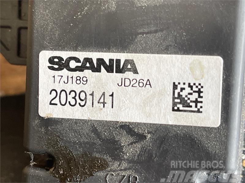 Scania  LEVER 2039141 Ostale kargo komponente