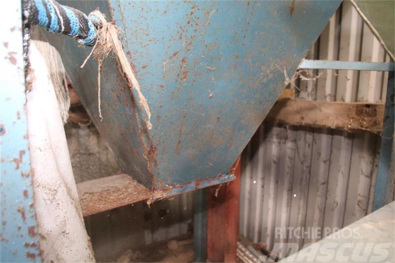  - - -  Mento stål silo på ben Oprema za istovaranje silosa