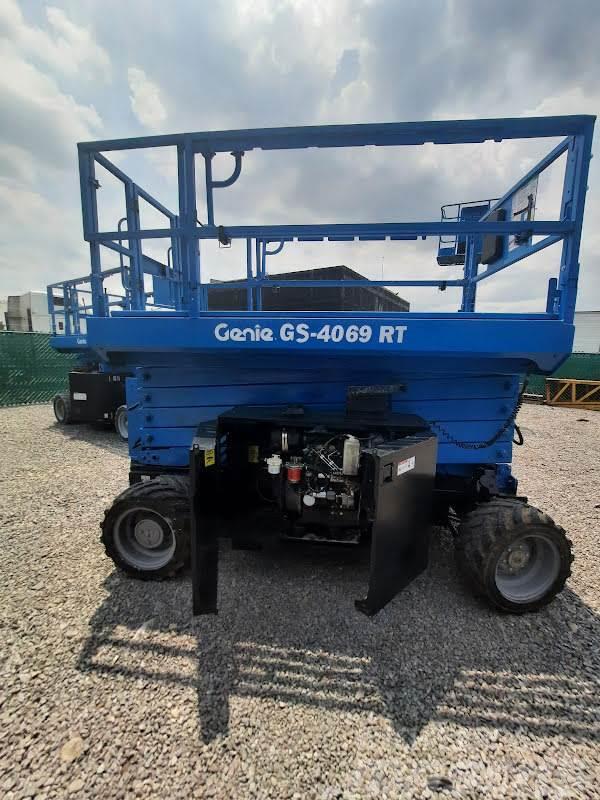 Genie GS-4069 RT Makazaste platforme