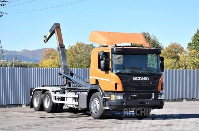 Scania P 440 Abrollkipper * 6x4* Top Zustand ! Rol kiper kamioni sa kukom za podizanje tereta