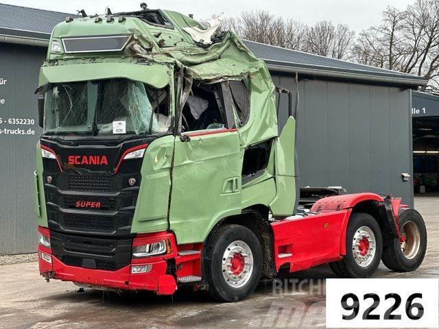 Scania S650 V8 Euro6 6x2 *Unfallschaden Tegljači