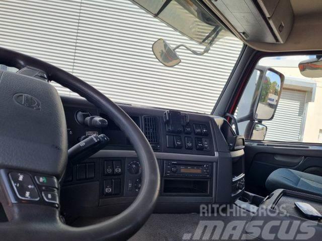 Volvo FM 330 6x2 Pritsche Kran Kamioni sa otvorenim sandukom