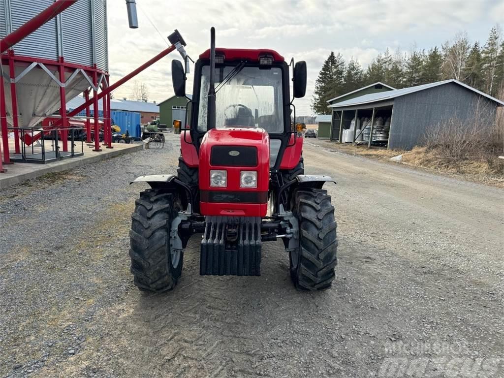Belarus 952.3 NYT SIISTI 4WD SOPIVASTI Traktori