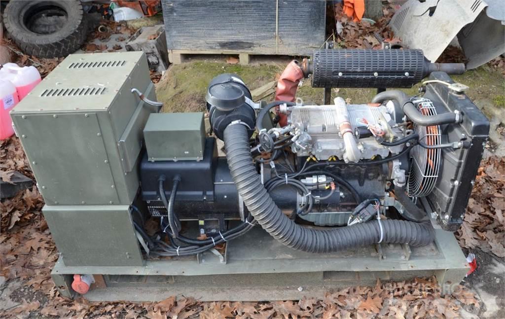  Inny Agregat Prądotwórczy Wojskowy 22 kVA Ostali generatori