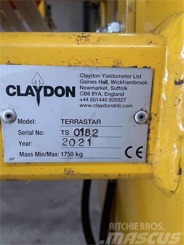 Claydon Terrastar 6m, Spaderulleharve med APV spreder. Drljače