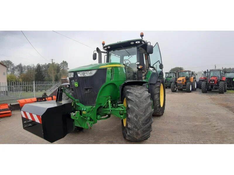 John Deere 7200 R Traktori